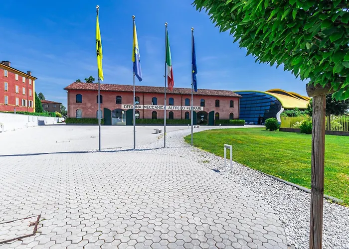 公寓 Enzo Ferrari Museum -wifi, Train Station And Parking *