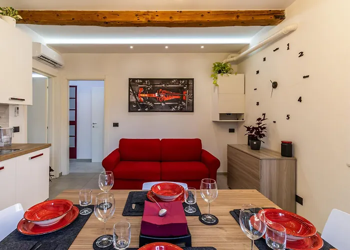 Enzo Ferrari Museum -wifi, Train Station And Parking * 摩德纳