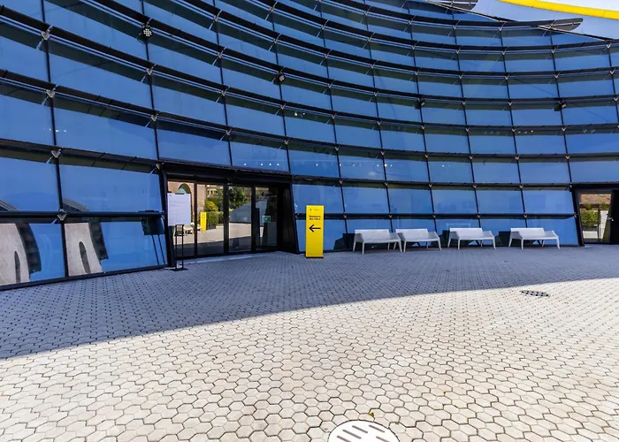 公寓 Enzo Ferrari Museum -wifi, Train Station And Parking *