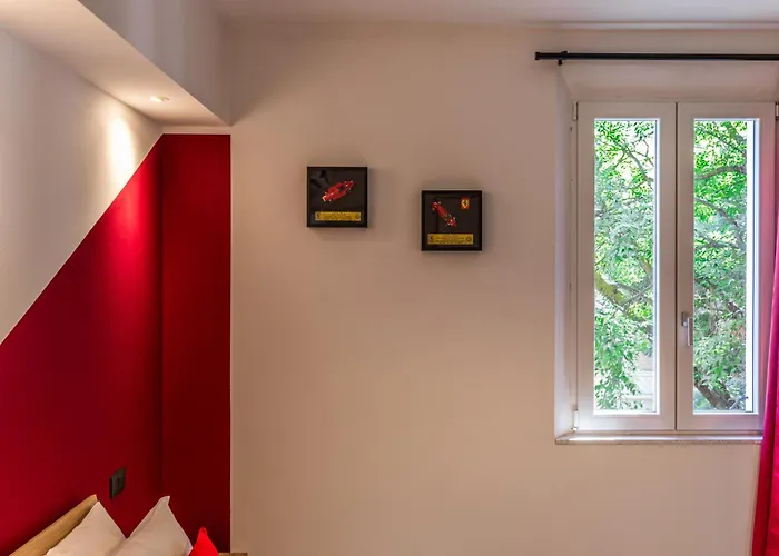 公寓 Enzo Ferrari Museum -wifi, Train Station And Parking