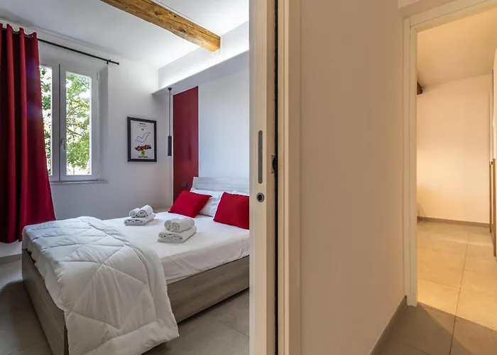 公寓 Enzo Ferrari Museum -wifi, Train Station And Parking