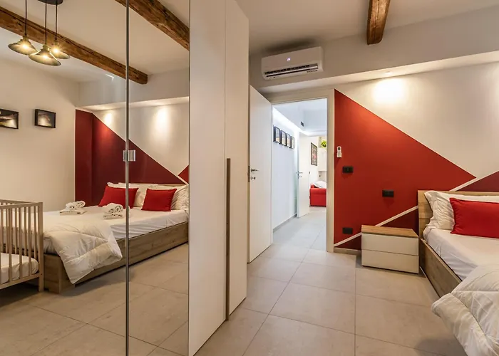 Enzo Ferrari Museum -wifi, Train Station And Parking 公寓 *