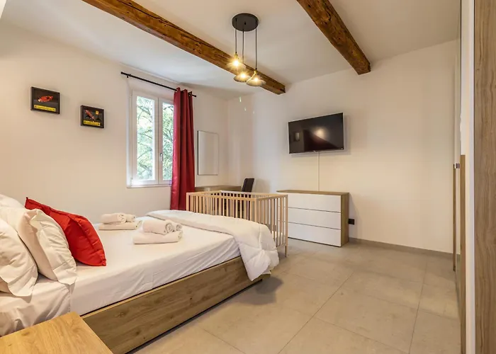 Enzo Ferrari Museum -wifi, Train Station And Parking 公寓 摩德纳