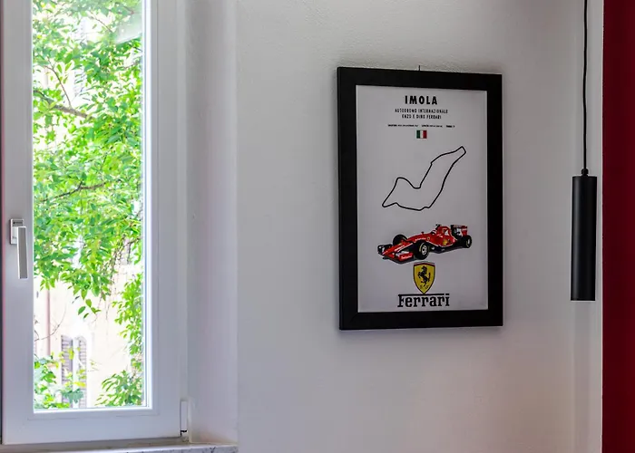 公寓 Enzo Ferrari Museum -wifi, Train Station And Parking *
