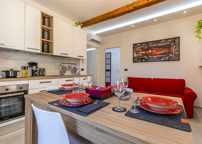 公寓 Enzo Ferrari Museum -wifi, Train Station And Parking 摩德纳