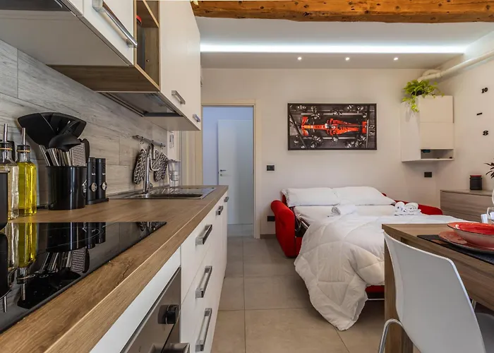 Enzo Ferrari Museum -wifi, Train Station And Parking 摩德纳