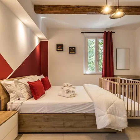 Enzo Ferrari Museum -wifi, Train Station And Parking Апартаменти *